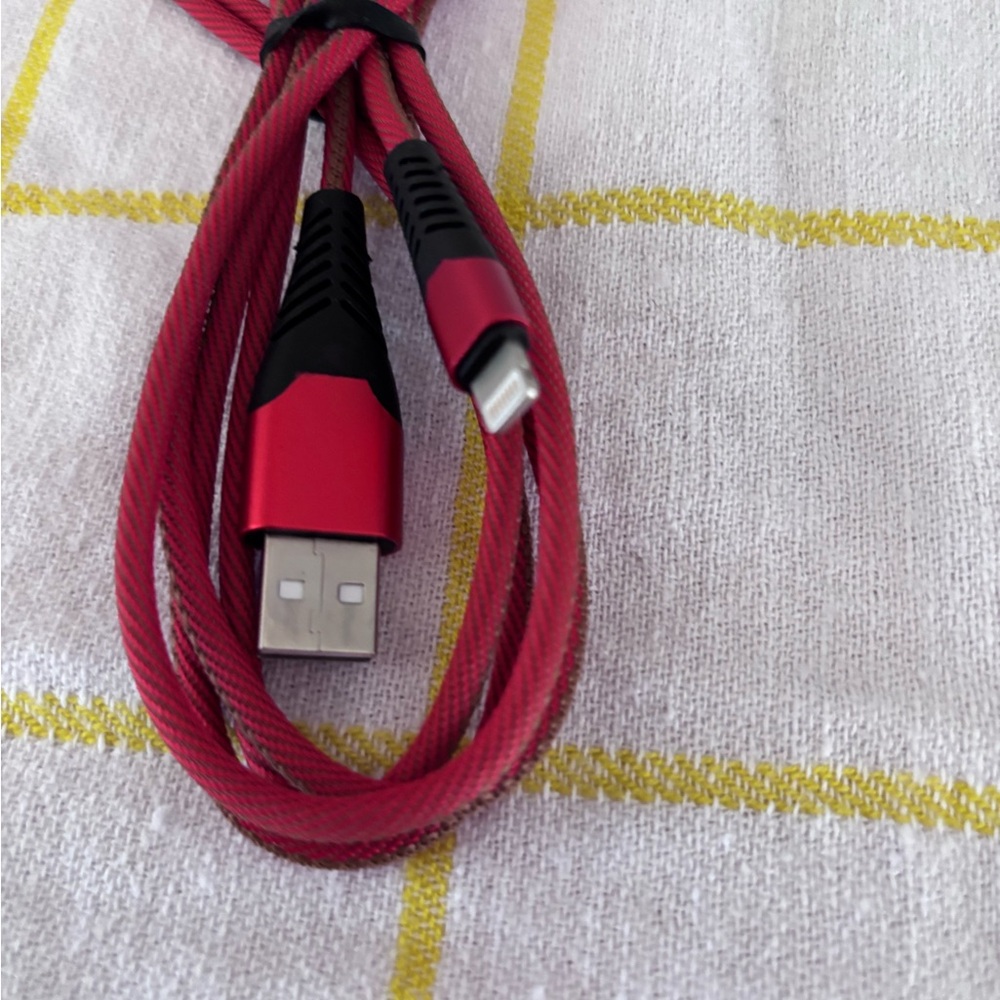 Red USB Charging lighting Cable - Picture 3 of 3
